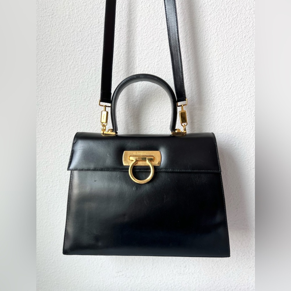 SALVATORE FERRAGAMO Iconic Top Handle Gancini Black Leather Crossbody Bag 212181 - Picture 4 of 16